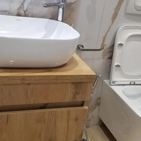 דירה 2a New Bazaar טיראנה